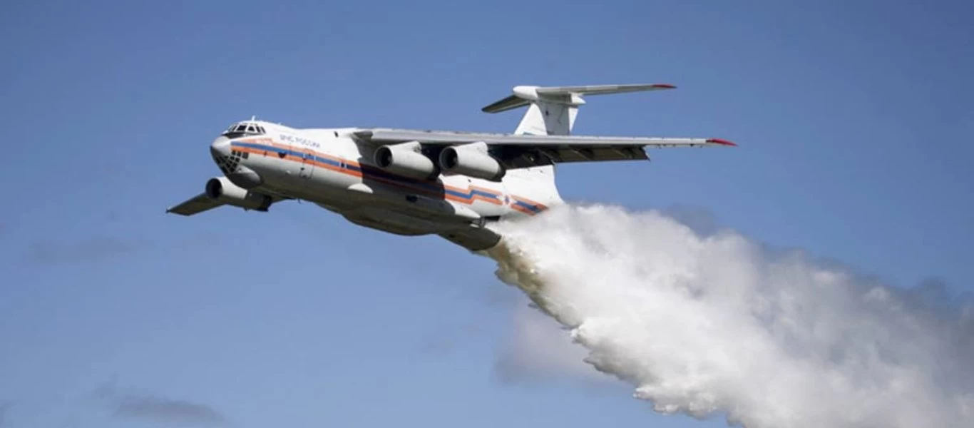 Ρίχτηκε στην «μάχη» με τις φλόγες το Ilyushin Il-76 στην Αρκαδία - Εντυπωσιακά πλάνα (βίντεο)